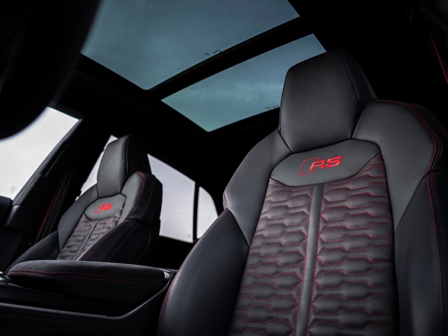 Used Audi RS Q8 2025 for sale - 77019170: Photo 5