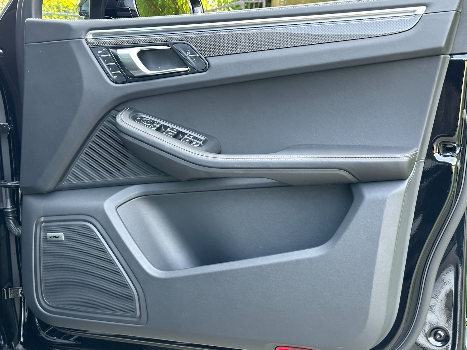 Used Porsche Macan 2025 for sale - 77019226: Photo 30