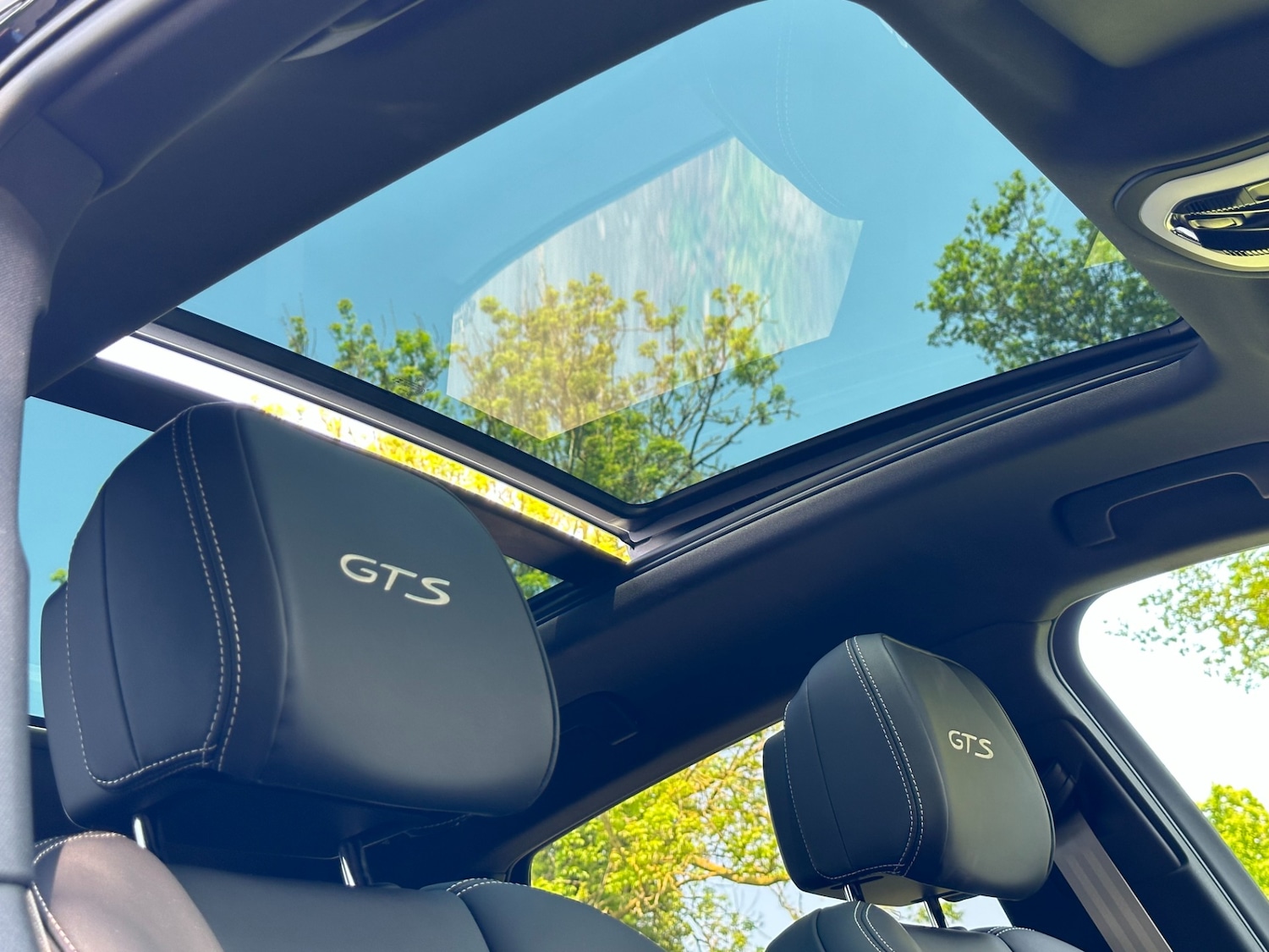 Used Porsche Macan 2025 for sale - 77019226: Photo 8