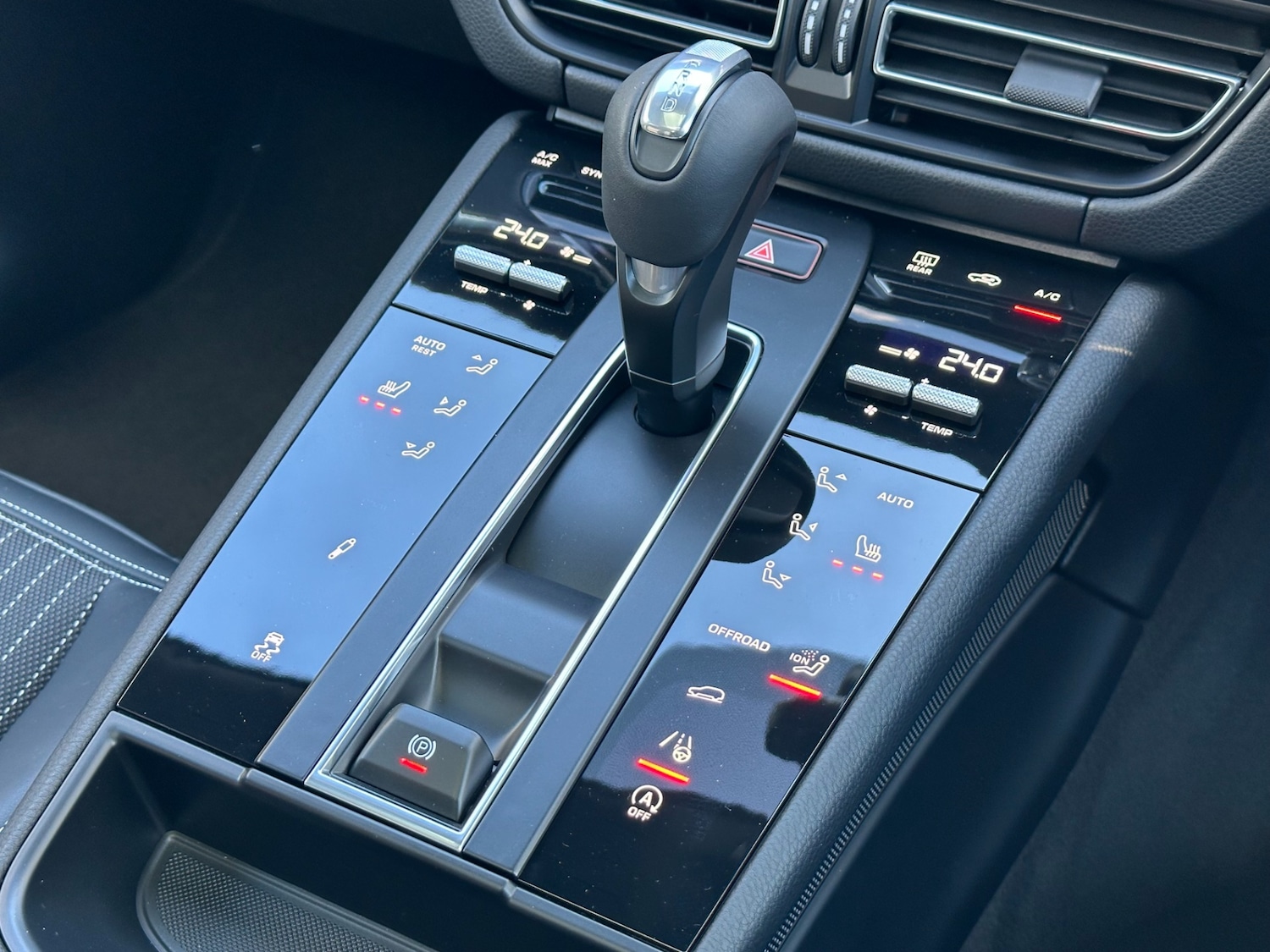 Used Porsche Macan 2023 for sale - 78039684: Photo 24