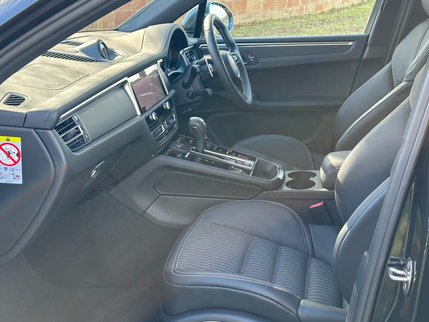 Used Porsche Macan 2023 for sale - 78039684: Photo 7