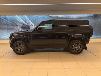 Used Land Rover Defender 2025 for sale - 77019423: Photo