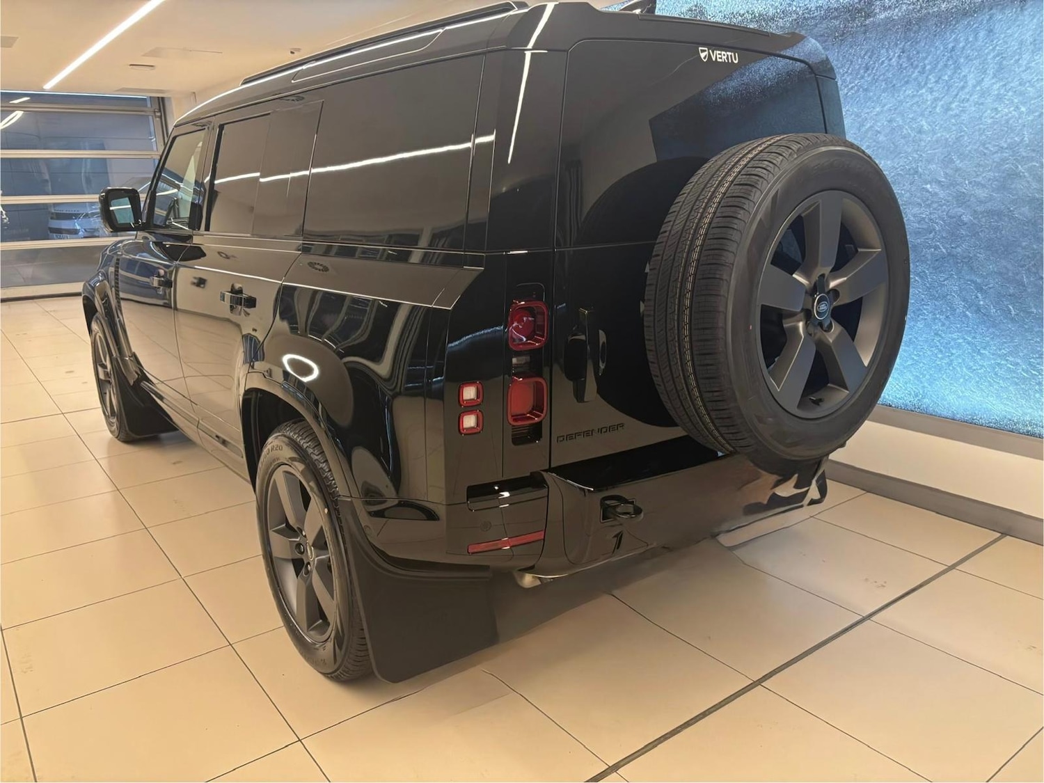 Used Land Rover Defender 2025 for sale - 77019423: Photo 3