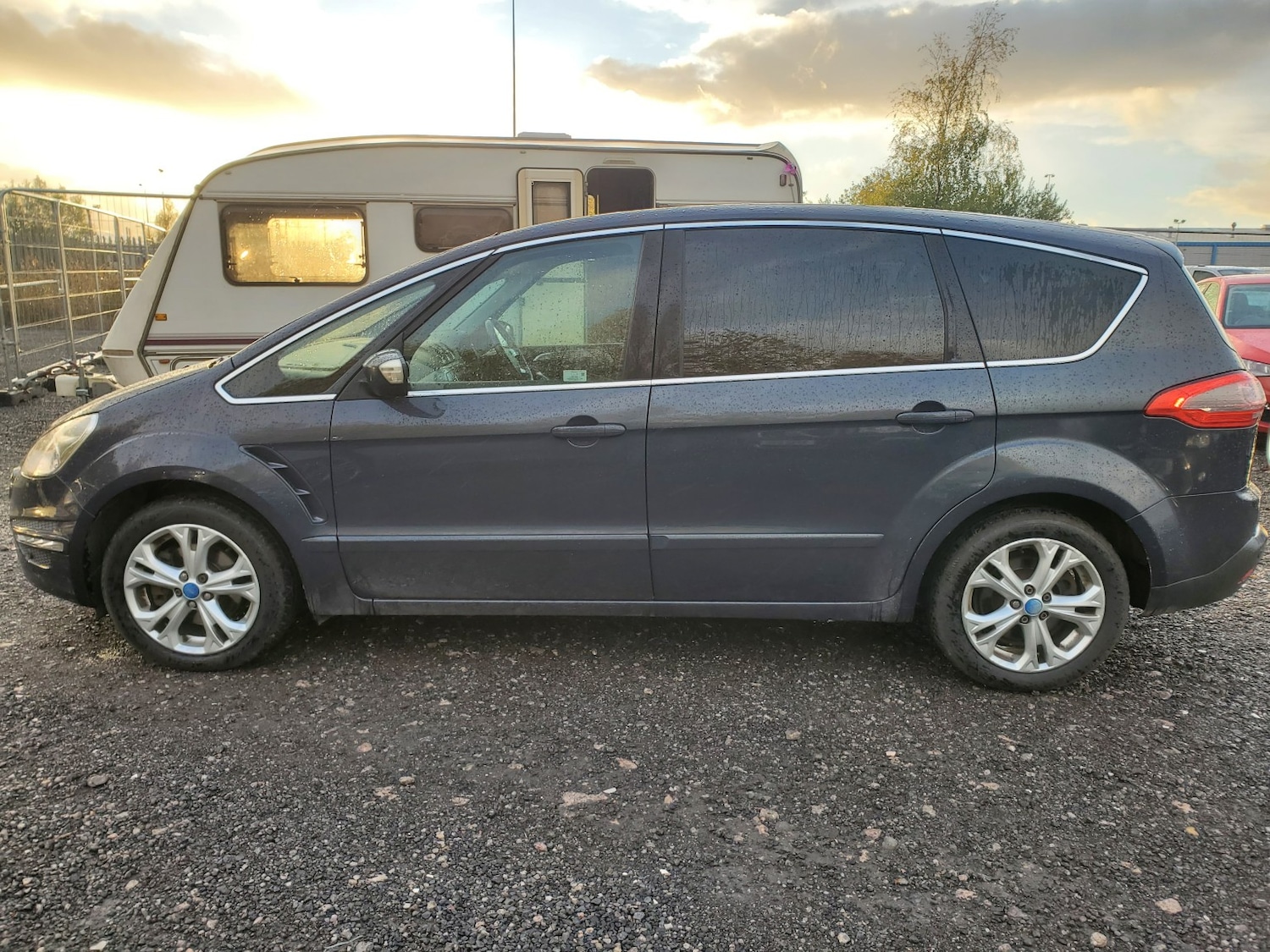 Used Ford S-Max 2012 for sale - 76358141: Photo 5