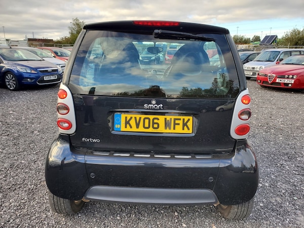 Used smart fortwo 2006 for sale - 76205639: Photo 6
