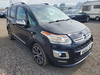 2014 - 1.6 HDi Selection 5-Door