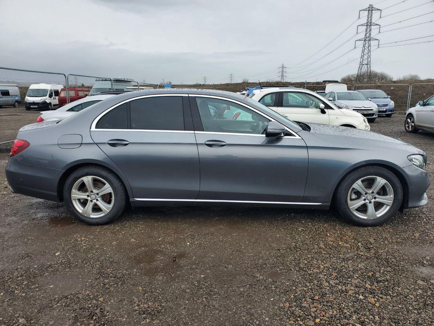 Used Mercedes-Benz E Class 2017 for sale - 76793404: Photo 10