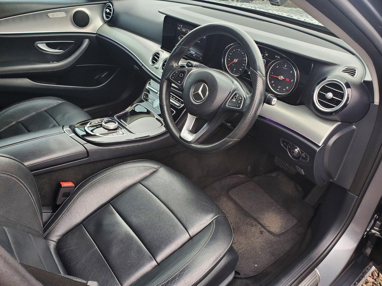 Used Mercedes-Benz E Class 2017 for sale - 76793404: Photo 4