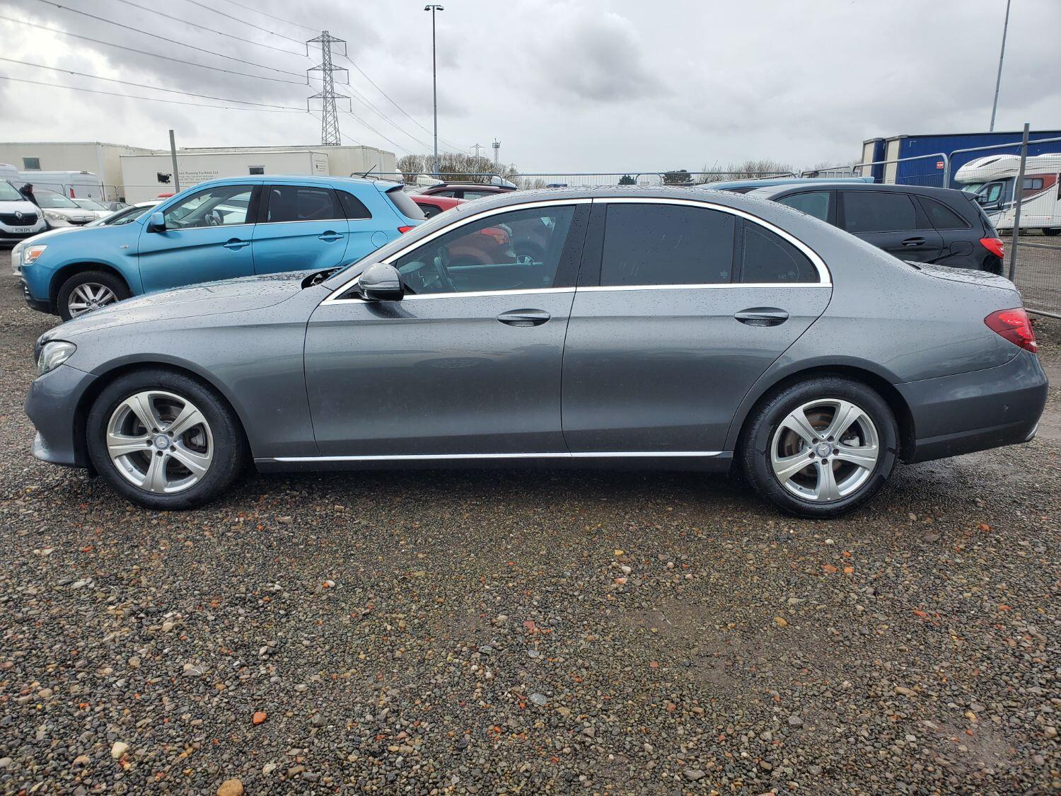 Used Mercedes-Benz E Class 2017 for sale - 76793404: Photo 6