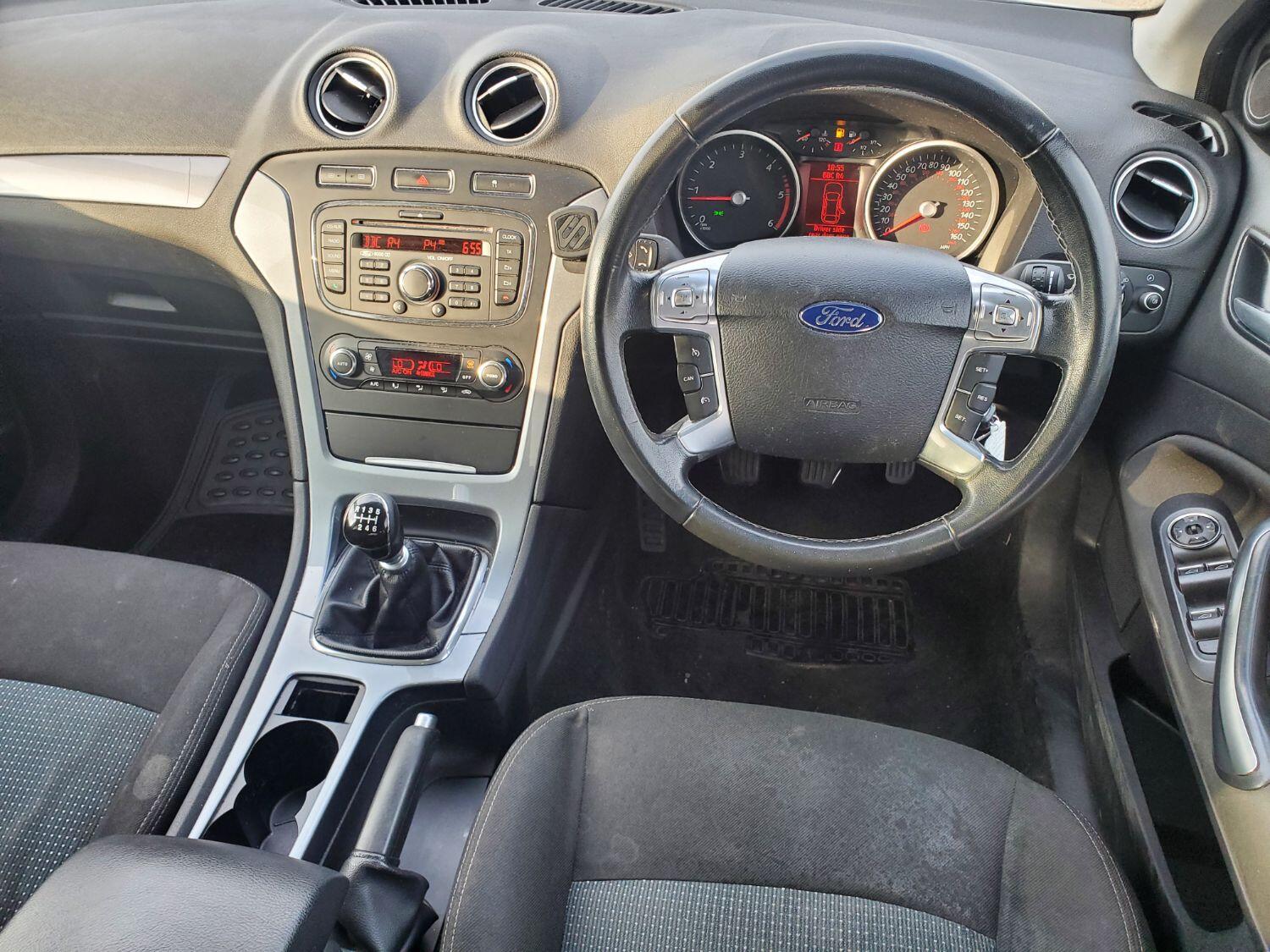 Used Ford Mondeo 2012 for sale - 76793403: Photo 2