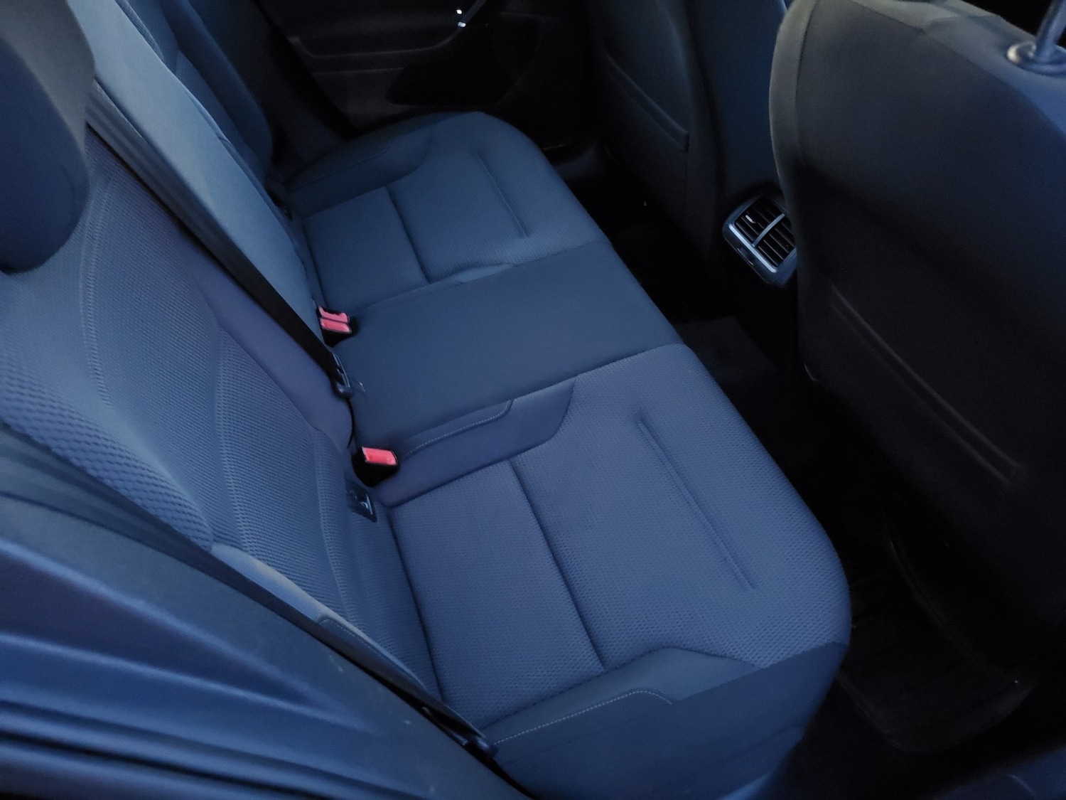 Used Volkswagen Golf 2014 for sale - 76986805: Photo 17