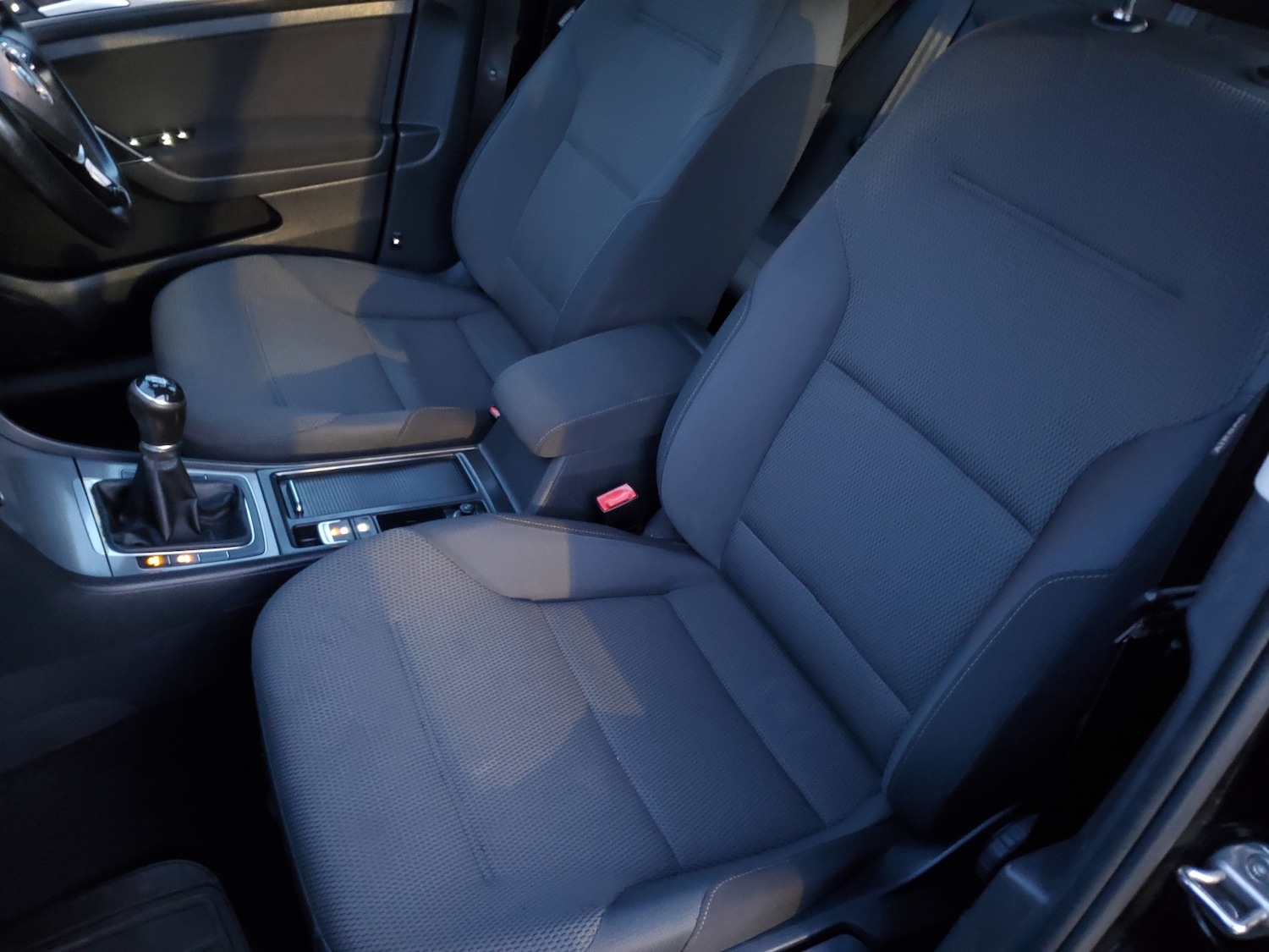 Used Volkswagen Golf 2014 for sale - 76986805: Photo 20