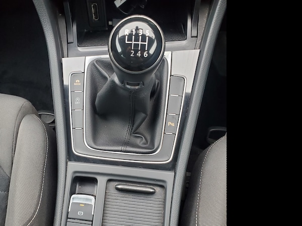 Used Volkswagen Golf 2014 for sale - 76211886: Photo 20