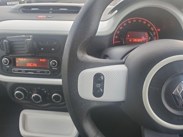 Used Renault Twingo 2018 for sale - 76263406: Photo 11