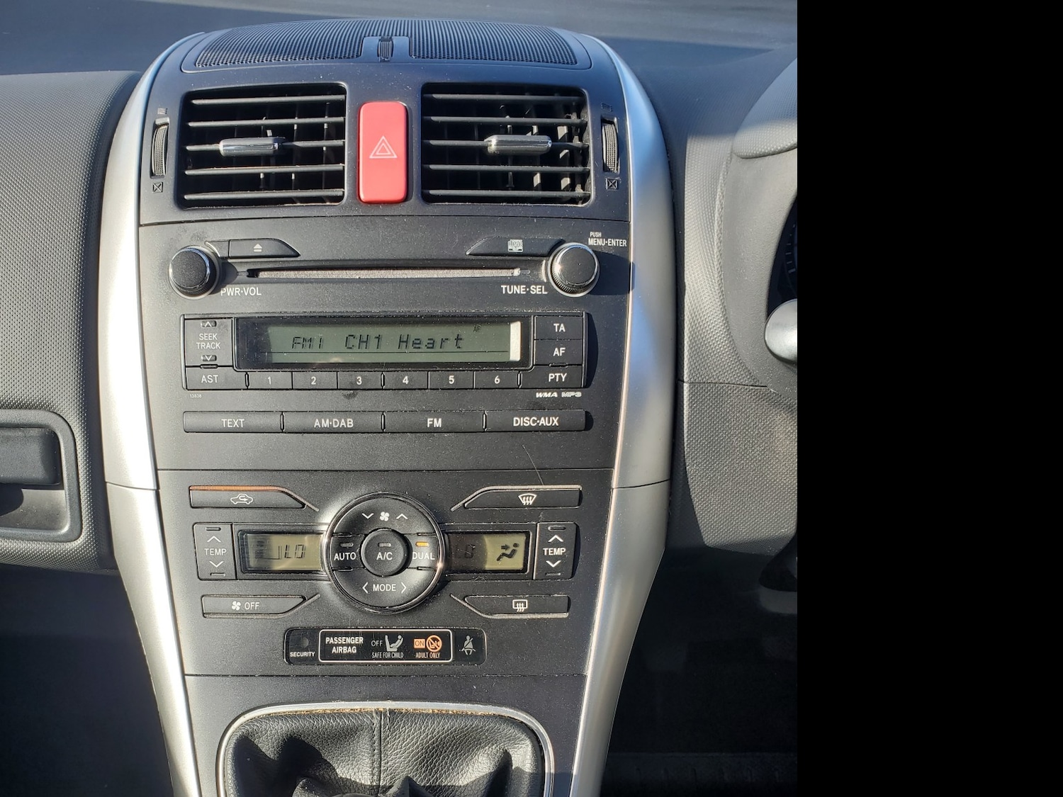 Used Toyota Auris 2010 for sale - 76170440: Photo 21