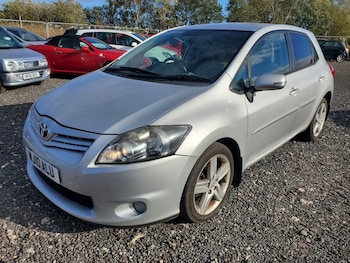 Used Toyota Auris 2010 for sale - 76170440: Photo 3