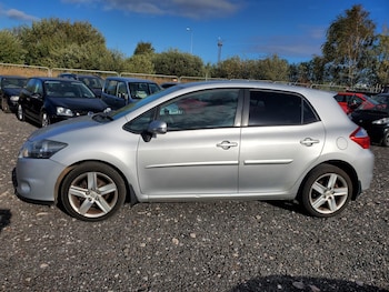 Used Toyota Auris 2010 for sale - 76170440: Photo 4