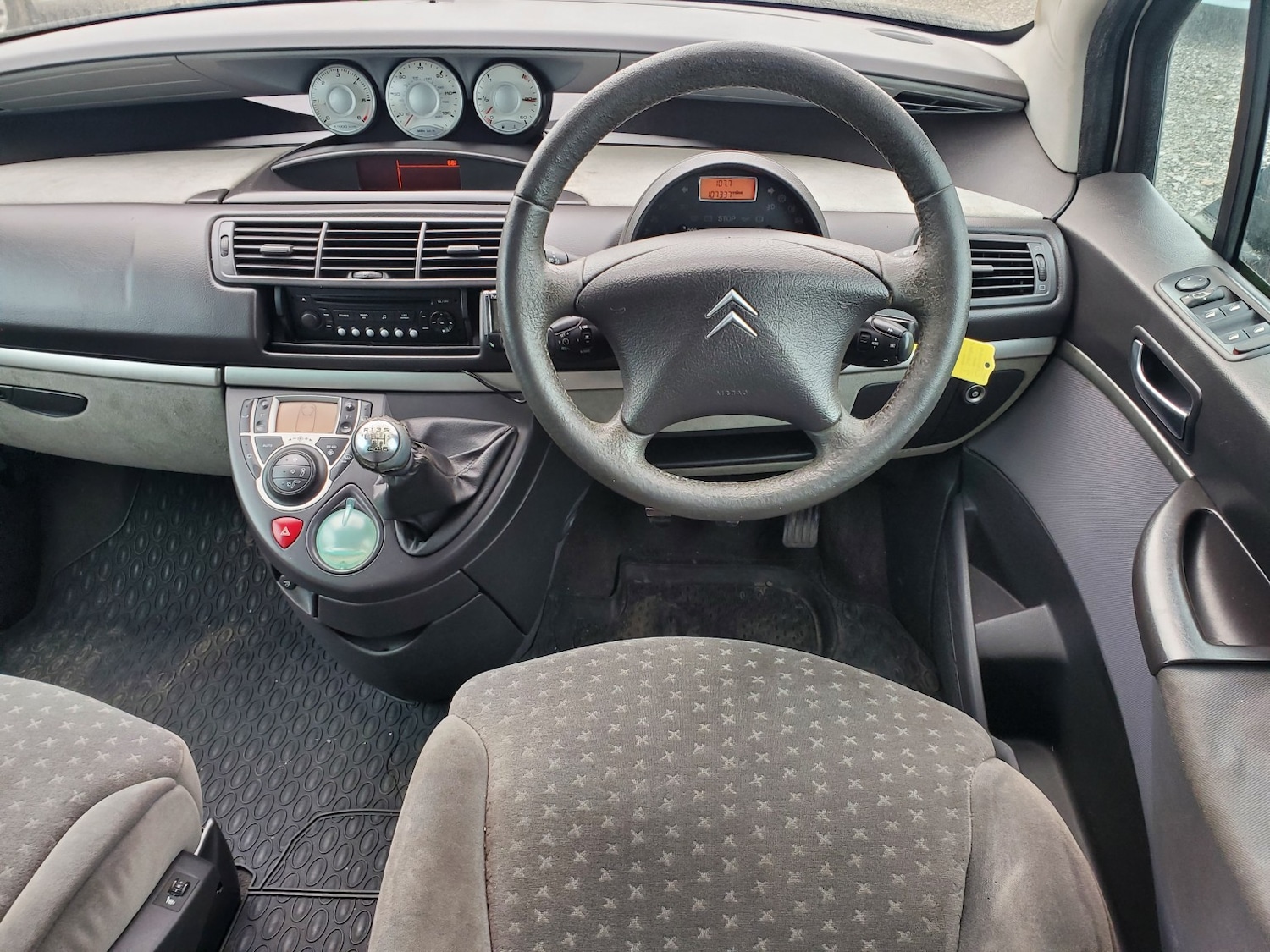 Used Citroen C8 2005 for sale - 76439857: Photo 2