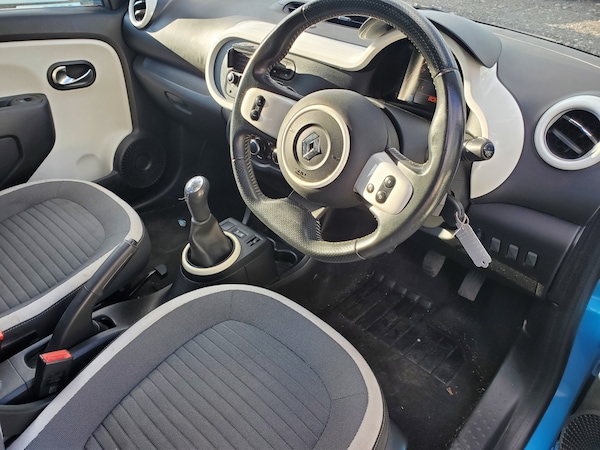 Used Renault Twingo 2015 for sale - 76211898: Photo 2