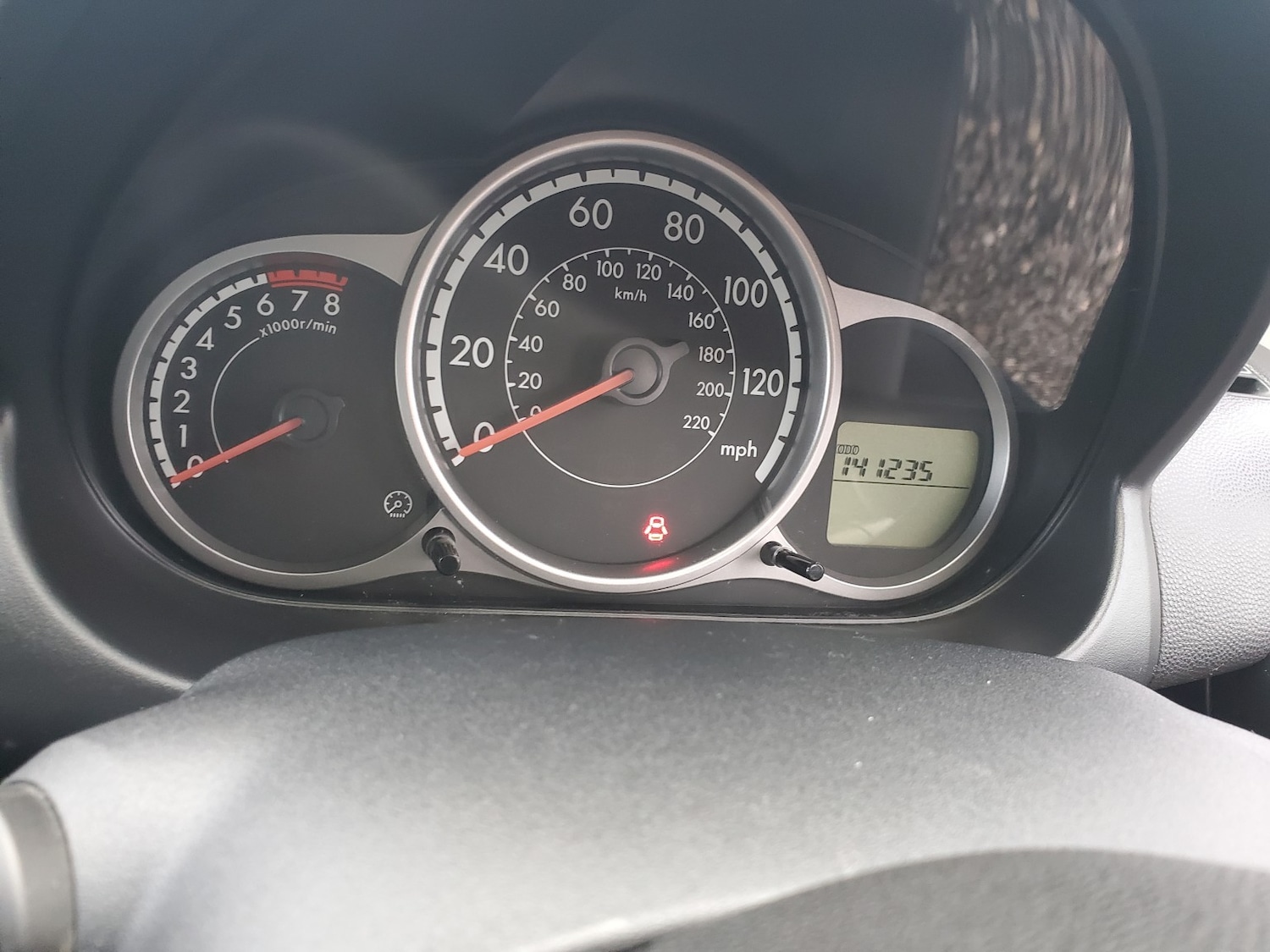 Used Mazda Mazda2 2012 for sale - 76924432: Photo 6