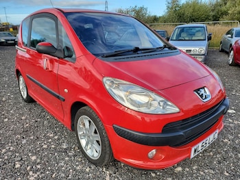 Peugeot - 1007