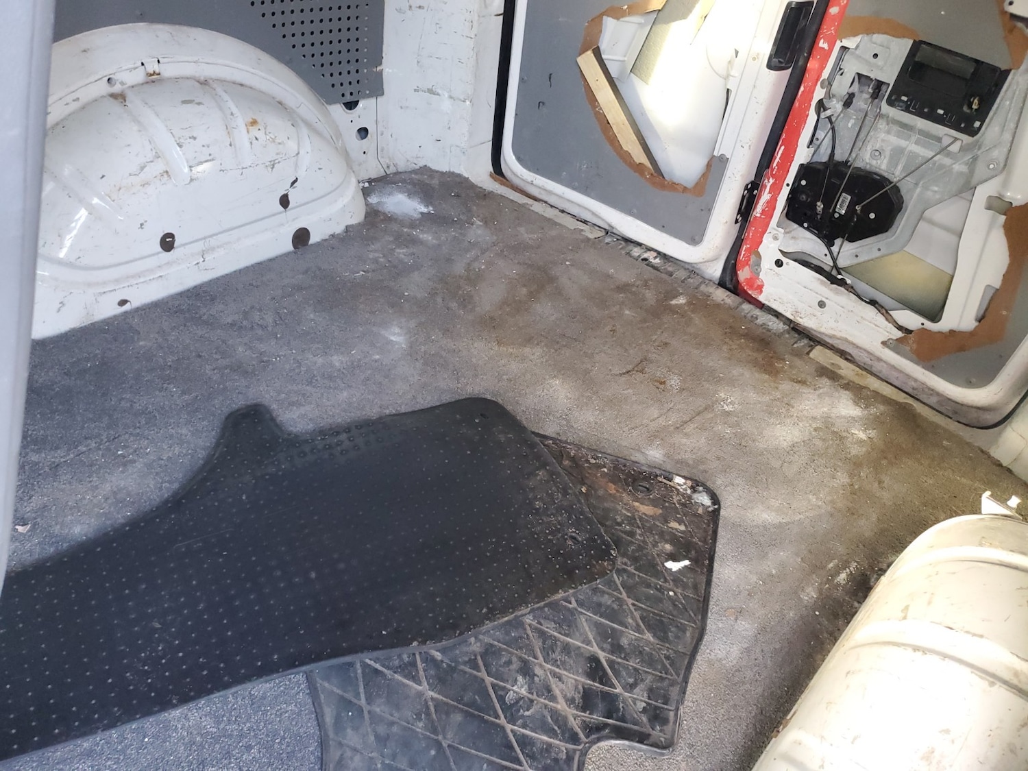 Used Volkswagen Transporter 2012 for sale - 77073076: Photo 21