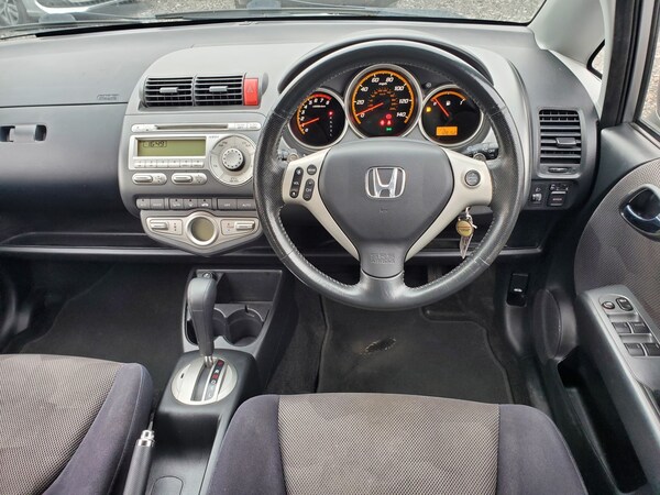 Used Honda Jazz 2007 for sale - 76198222: Photo 2