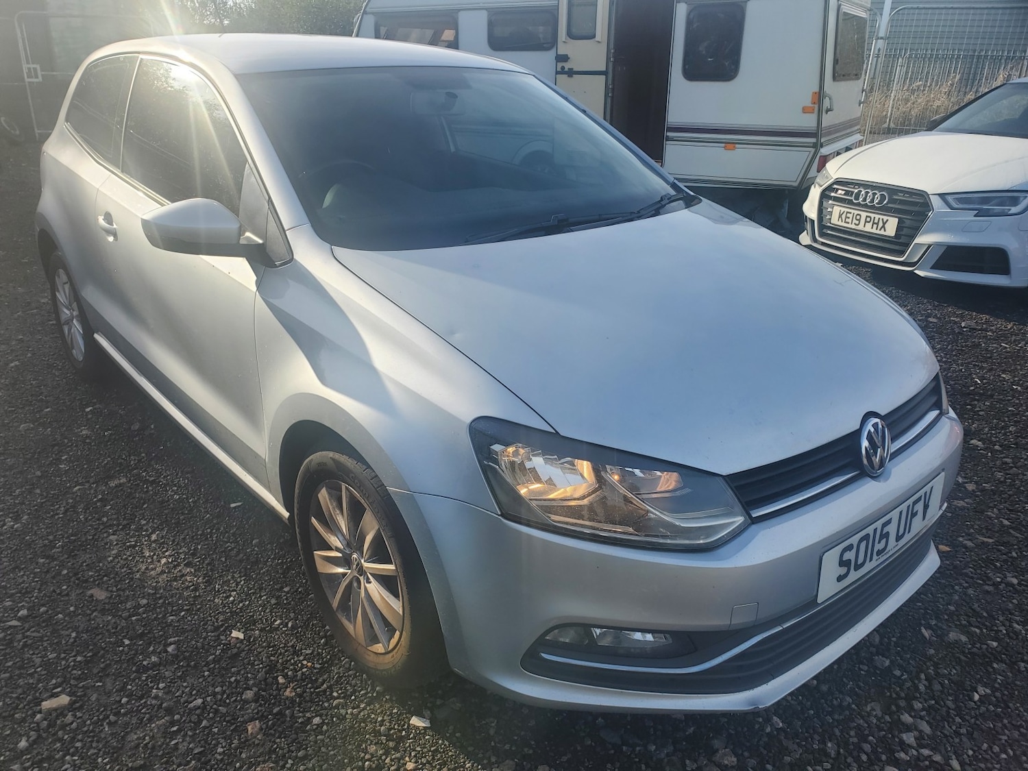 Used Volkswagen Polo 2015 for sale - 76571163: Photo 1