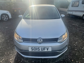 Used Volkswagen Polo 2015 for sale - 76571163: Photo