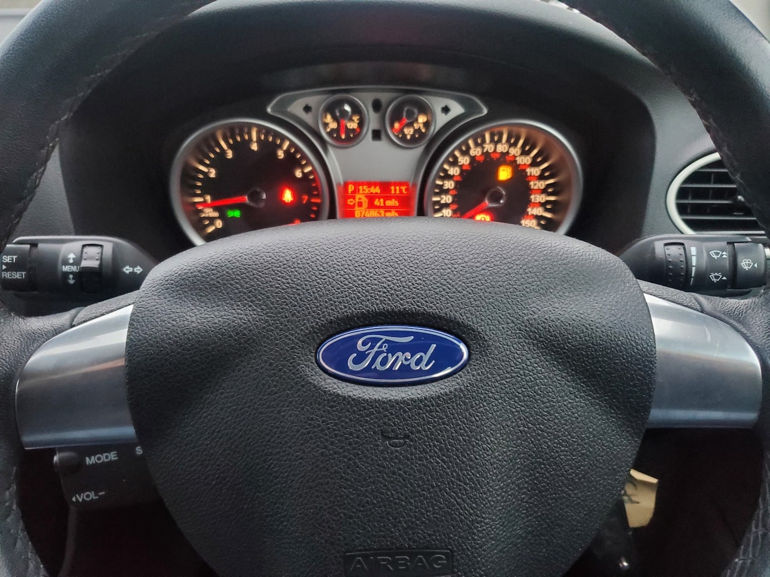 Used Ford Focus 2010 for sale - 76712699: Photo 11