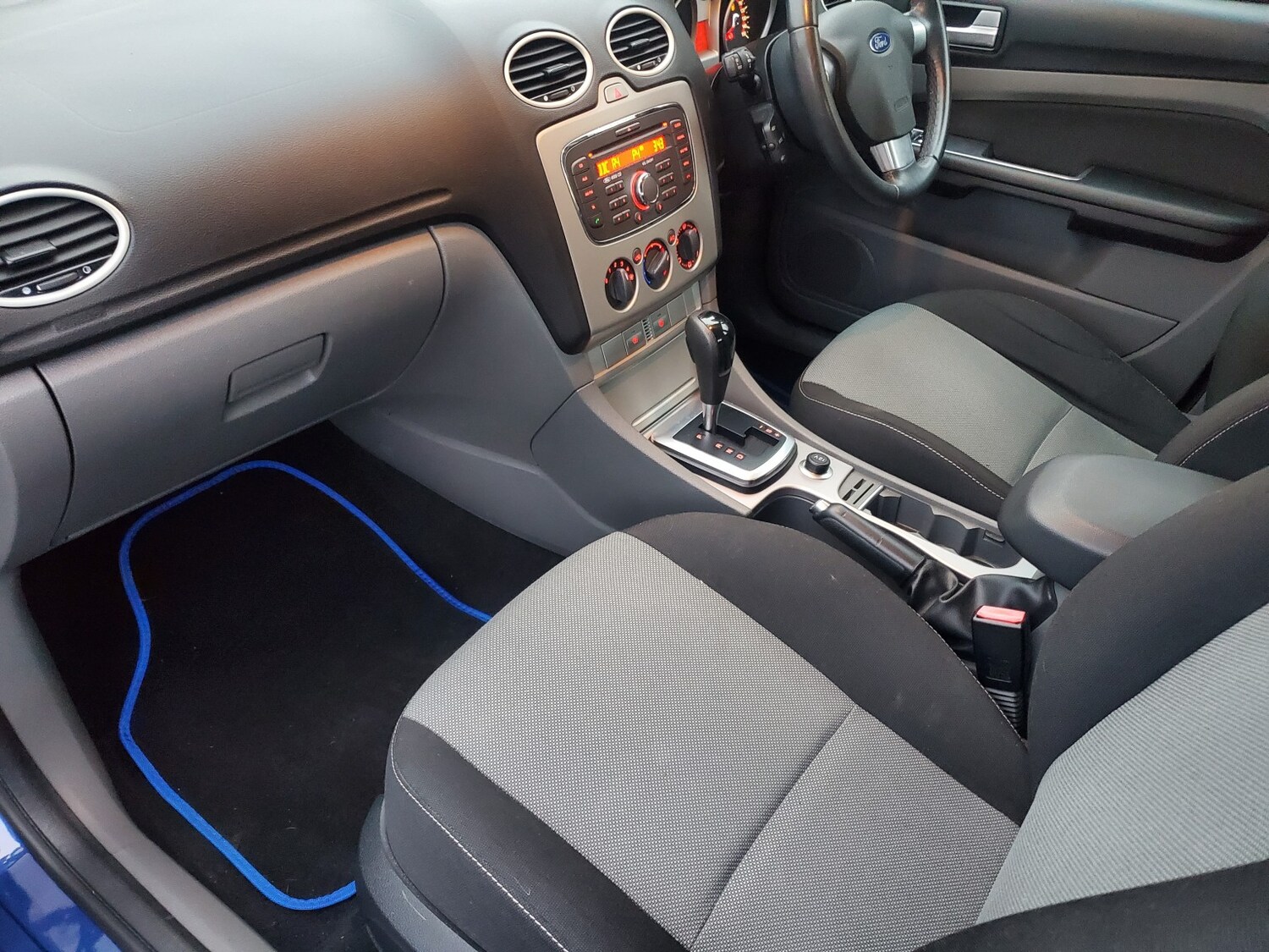 Used Ford Focus 2010 for sale - 76712699: Photo 17