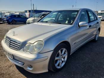 Used Mercedes-Benz C-Class 2005 for sale - 74225376: Photo