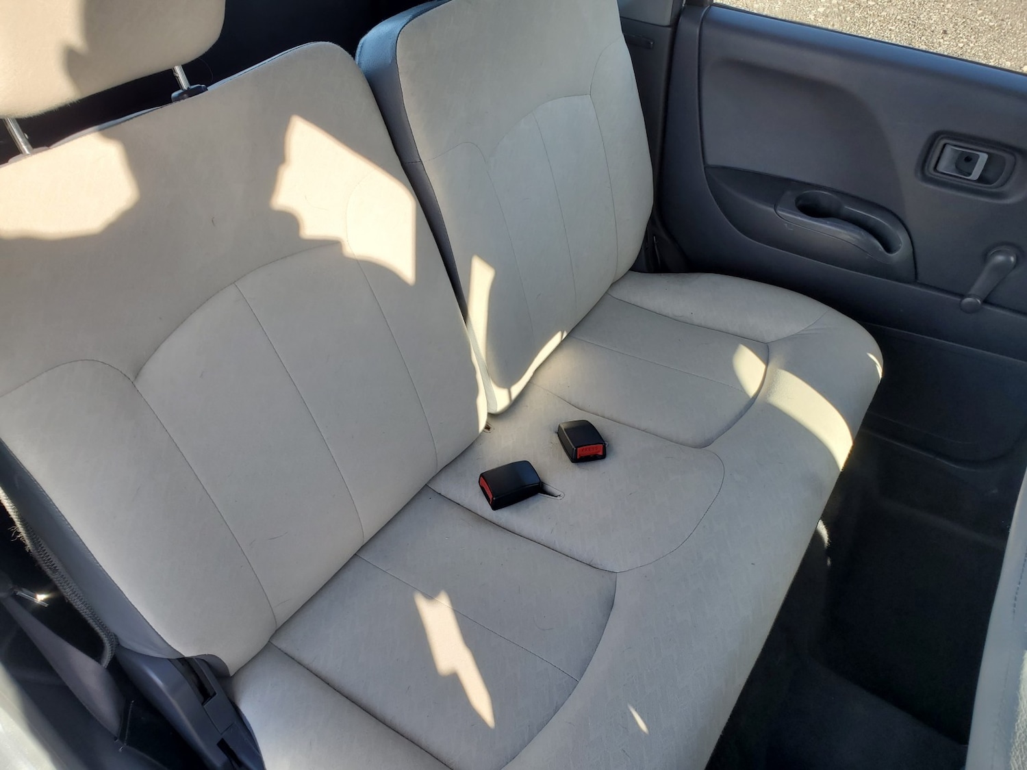 Used Perodua Kenari 2010 for sale - 76263386: Photo 11