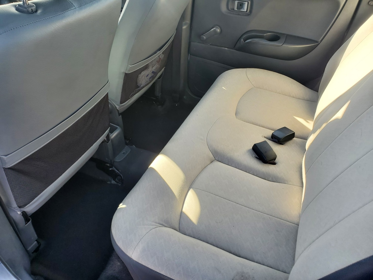 Used Perodua Kenari 2010 for sale - 76263386: Photo 15