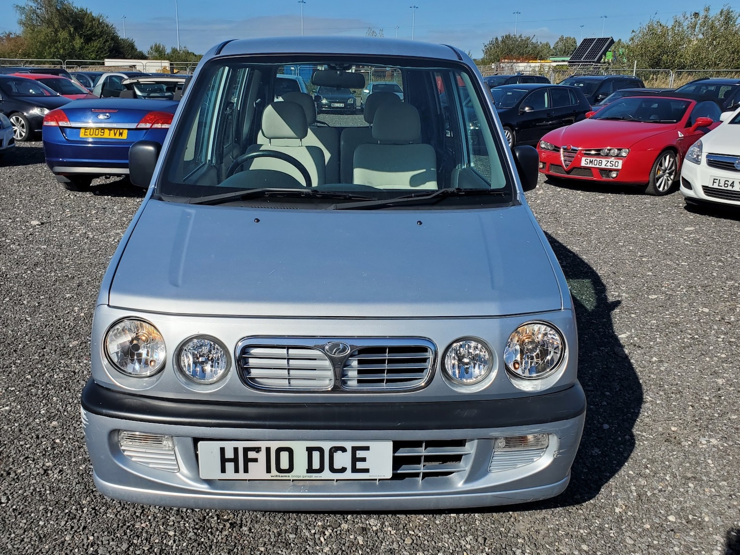 Used Perodua Kenari 2010 for sale - 76263386: Photo 2