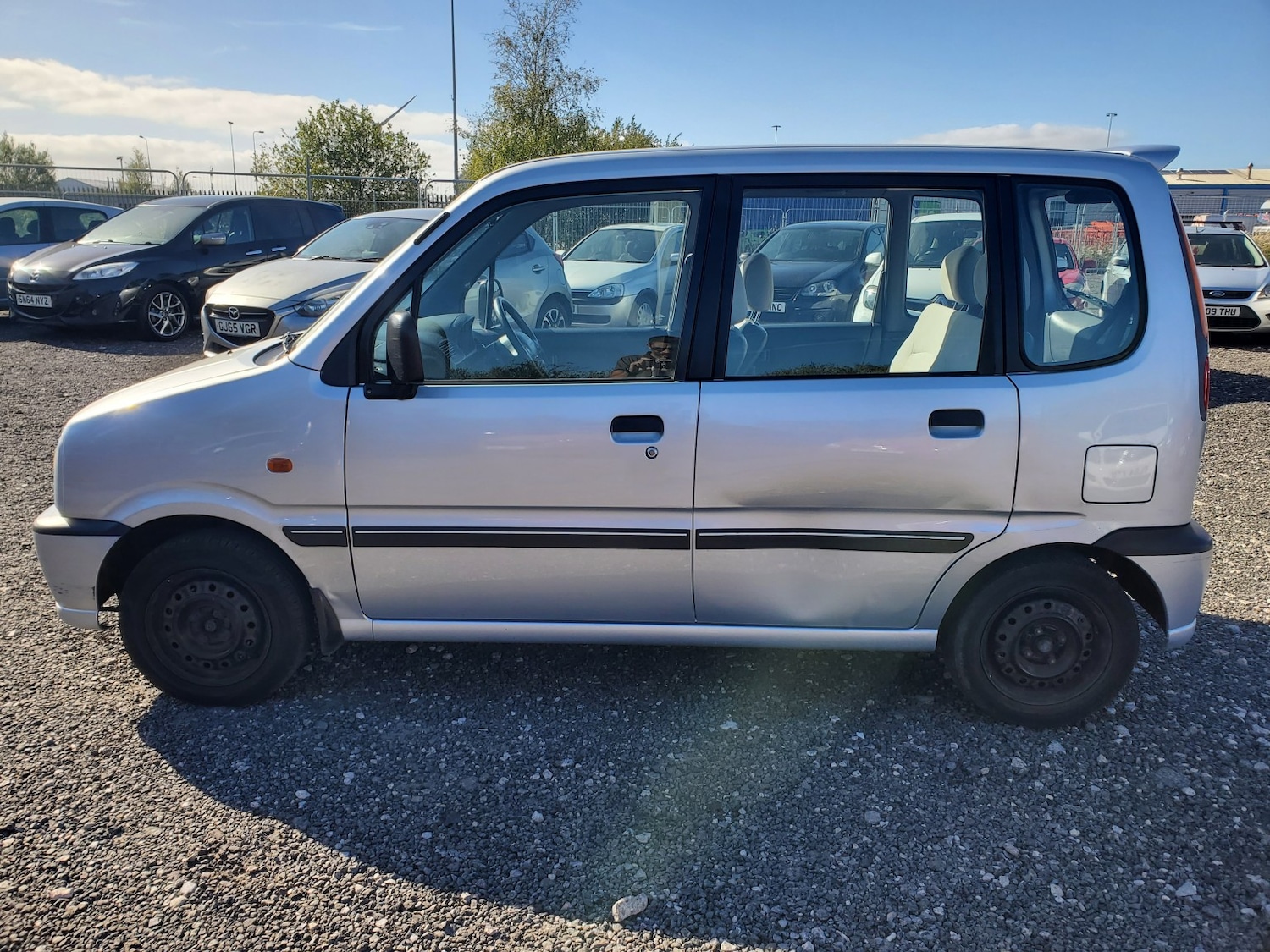 Used Perodua Kenari 2010 for sale - 76263386: Photo 4