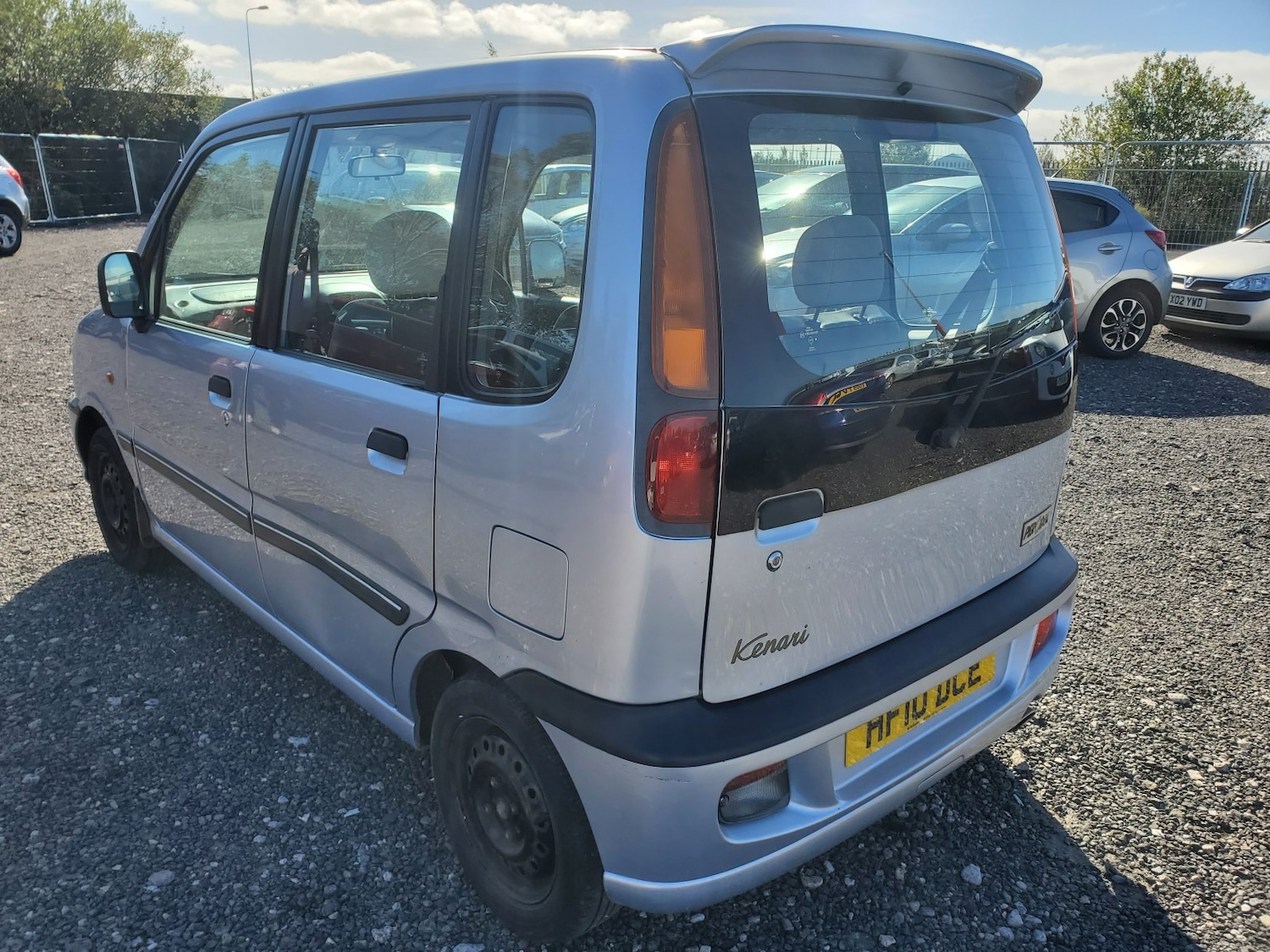 Used Perodua Kenari 2010 for sale - 76263386: Photo 5