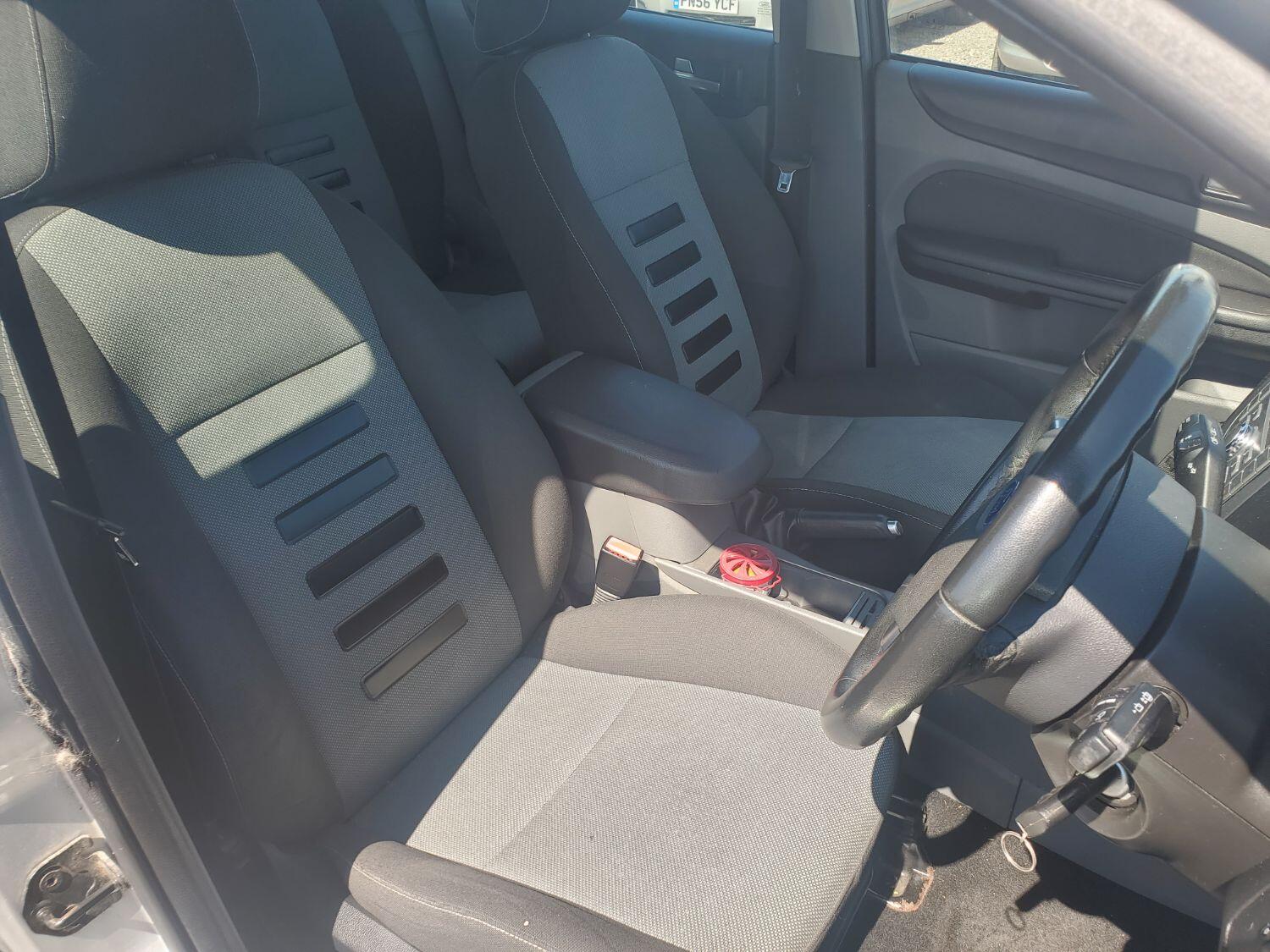 Used Ford Focus 2009 for sale - 76769263: Photo 16