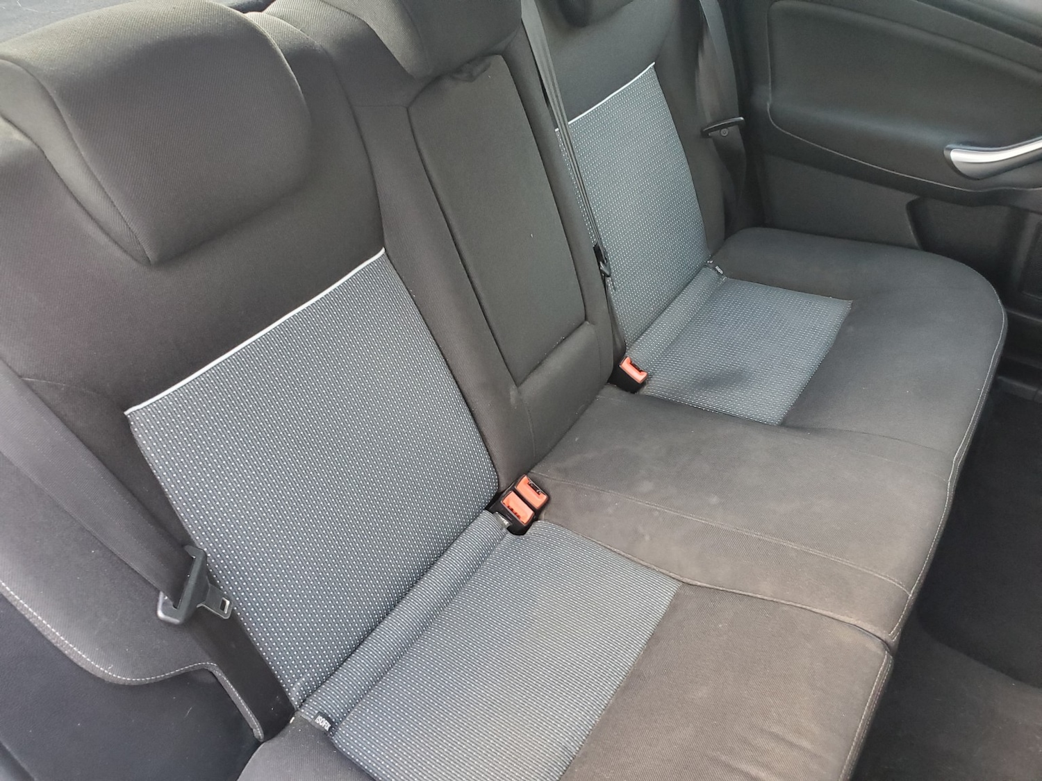 Used Ford Mondeo 2012 for sale - 76358119: Photo 12