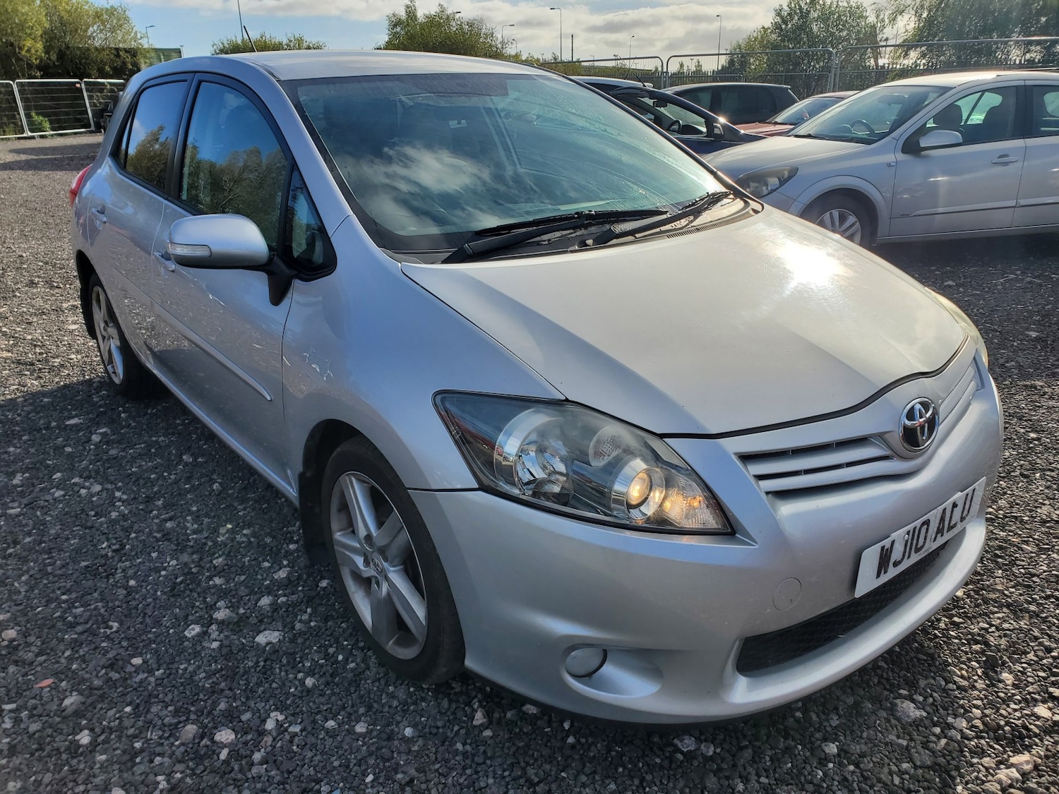 Used Toyota Auris 2010 for sale - 76263385: Photo 1