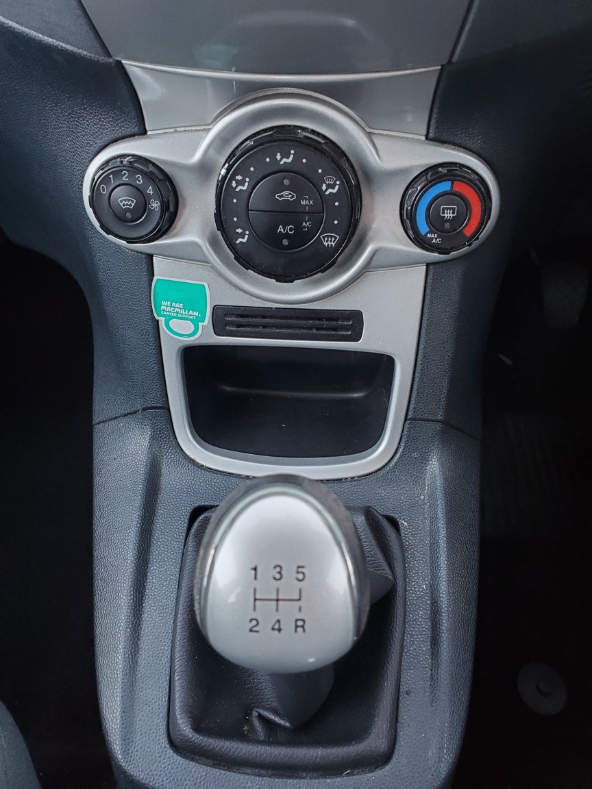 Used Ford Fiesta 2011 for sale - 76618760: Photo 14