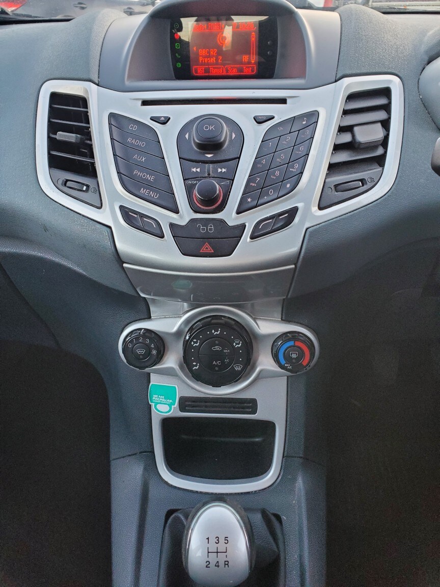 Used Ford Fiesta 2011 for sale - 76618760: Photo 16