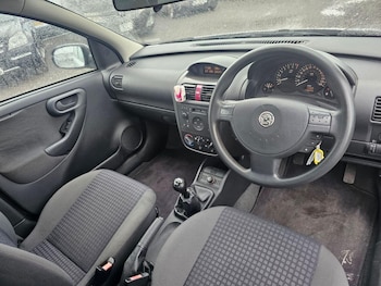 Used Vauxhall Corsa 2002 for sale - 75994641: Photo