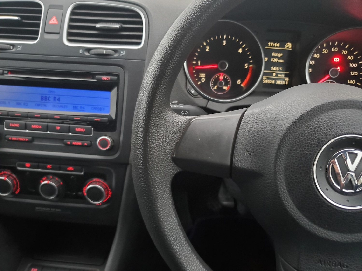 Used Volkswagen Golf 2010 for sale - 76725648: Photo 11