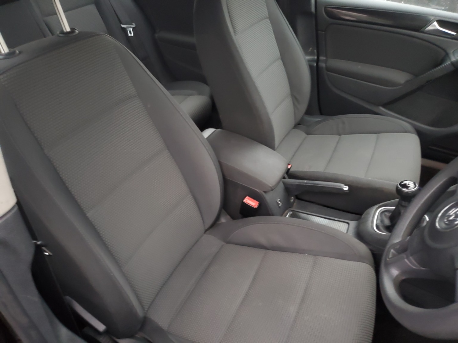 Used Volkswagen Golf 2010 for sale - 76725648: Photo 21