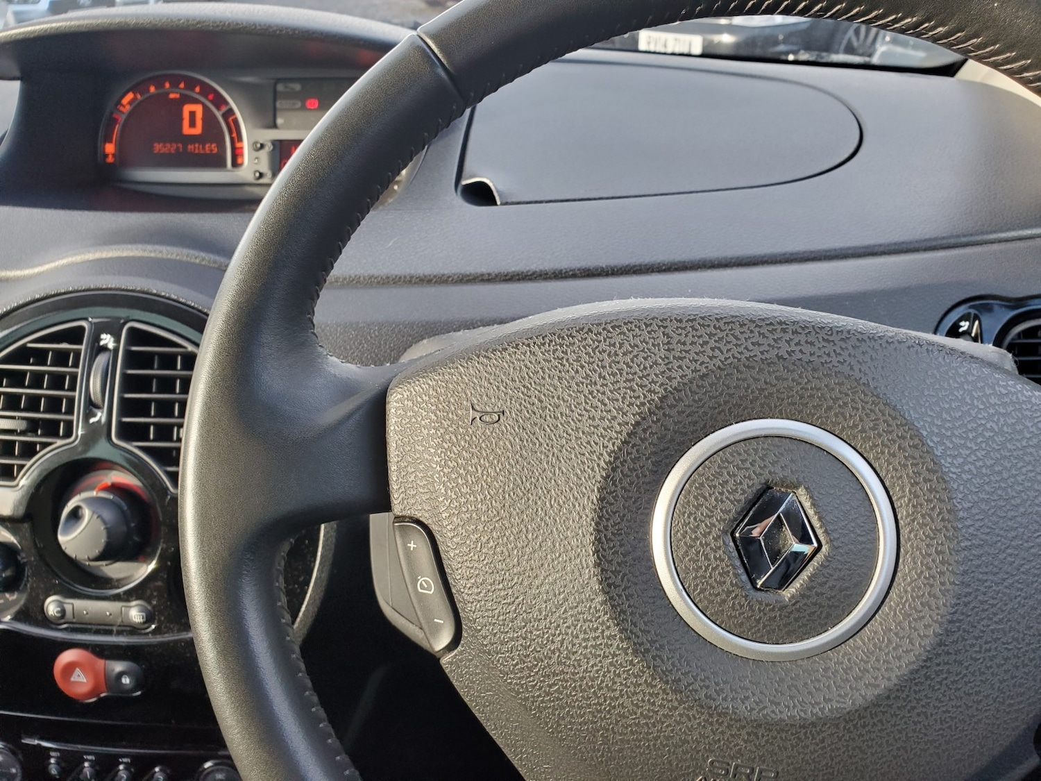 Used Renault Grand Modus 2011 for sale - 76312463: Photo 11