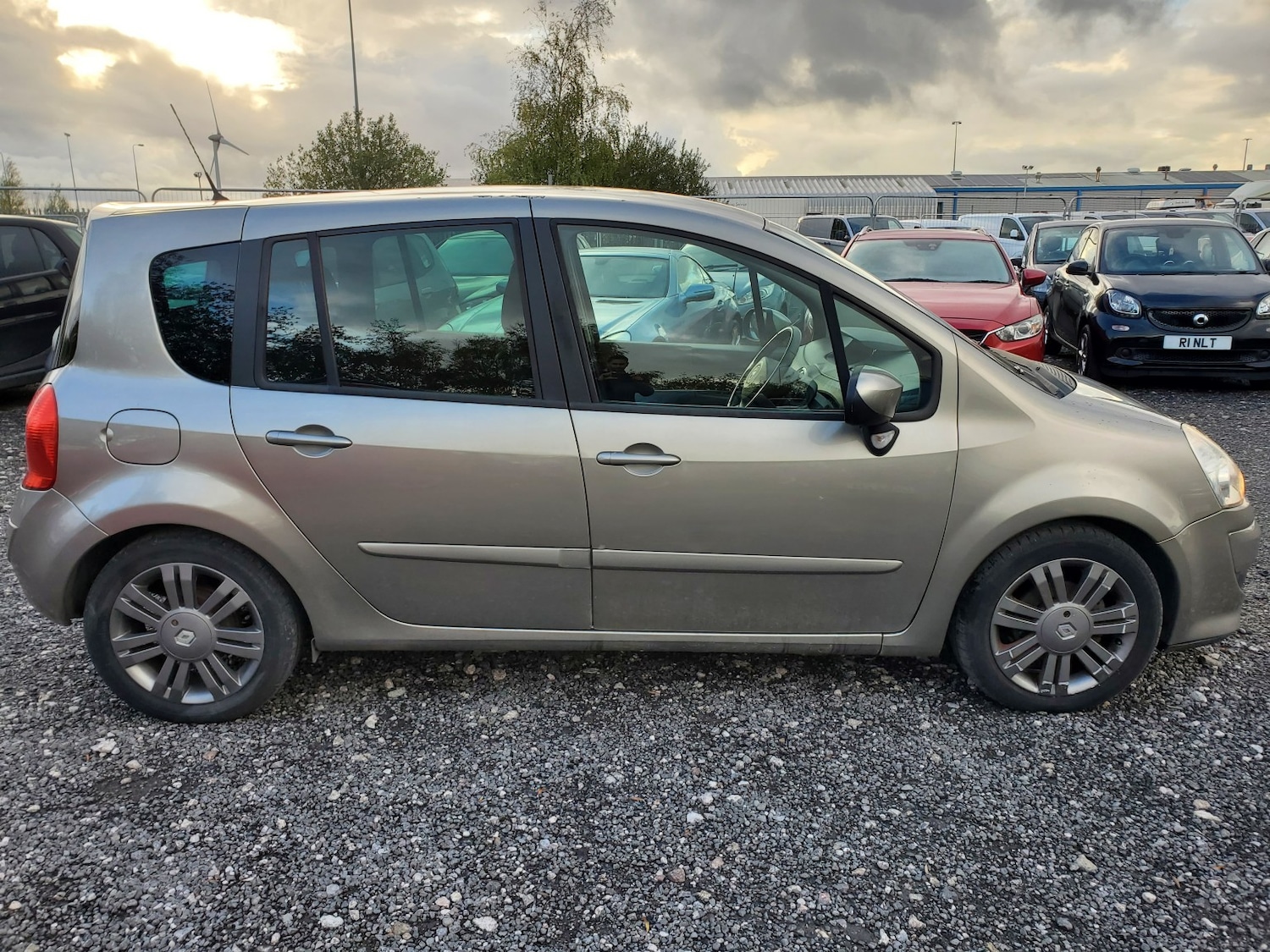 Used Renault Grand Modus 2011 for sale - 76312463: Photo 9