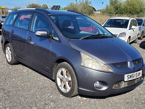 Used Mitsubishi Grandis 2009 for sale - 76263403: Photo 1