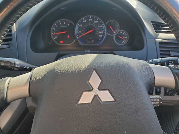 Used Mitsubishi Grandis 2009 for sale - 76263403: Photo 22