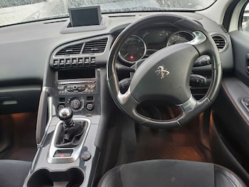Used Peugeot 3008 2015 for sale - 76391505: Photo